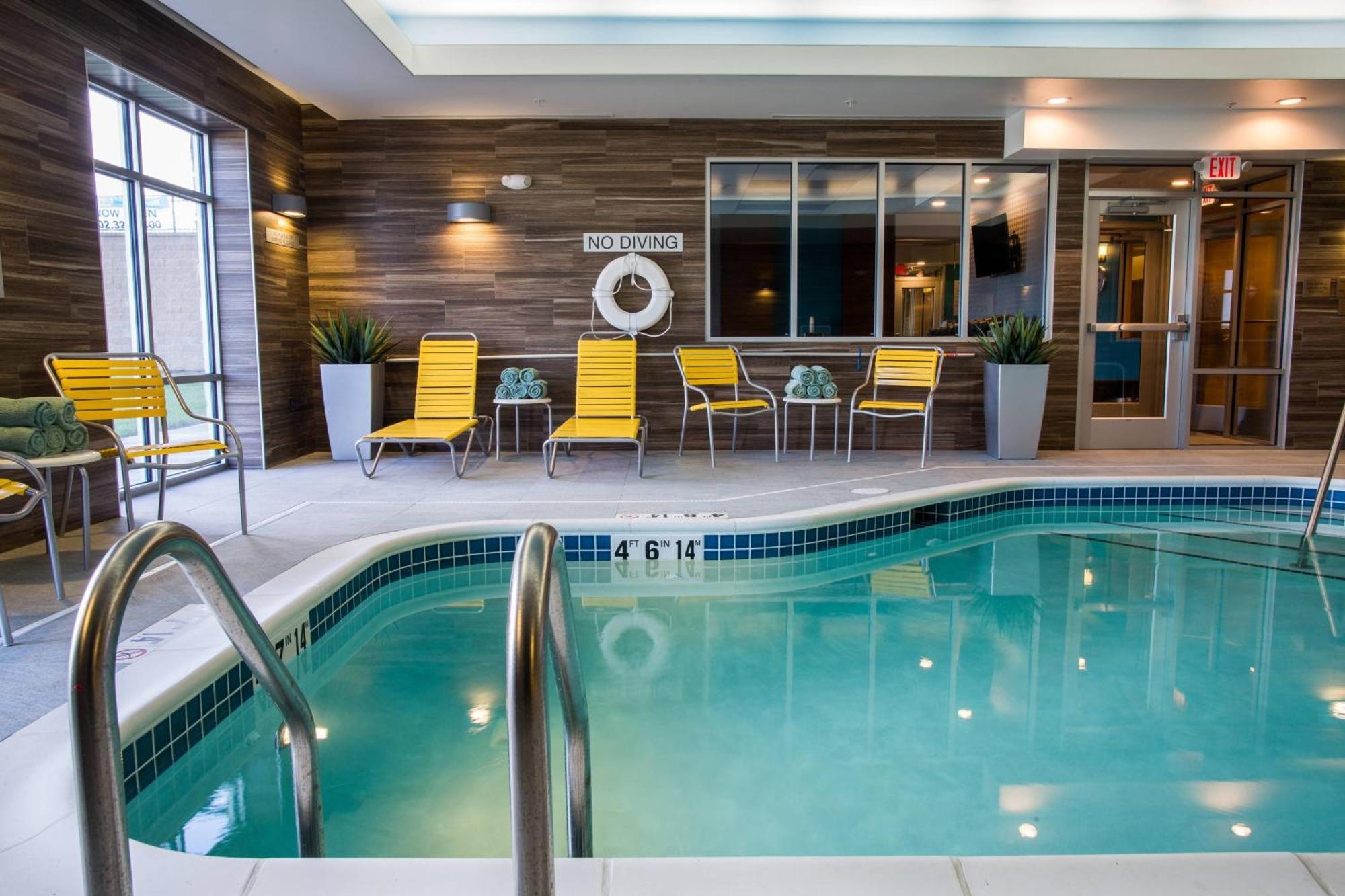 Fairfield Inn & Suites By Marriott Lincoln Southeast Exteriör bild