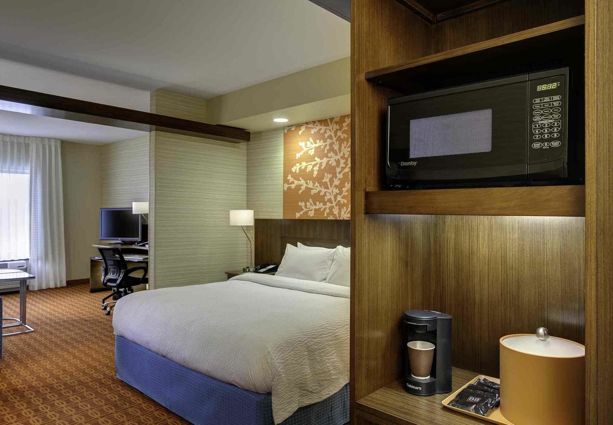 Fairfield Inn & Suites By Marriott Lincoln Southeast Exteriör bild